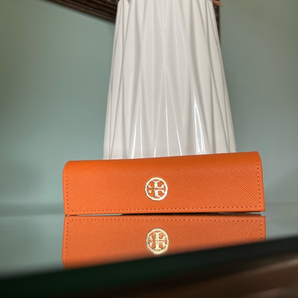 Tory Burch Accessories - TORY BURCH Eyeglass Case